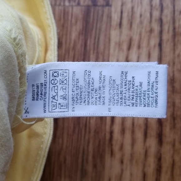 (30W) 2.1 Denim Yellow Summer Vacation Beach Cotton Blend Jean Shorts - Picture 4 of 9